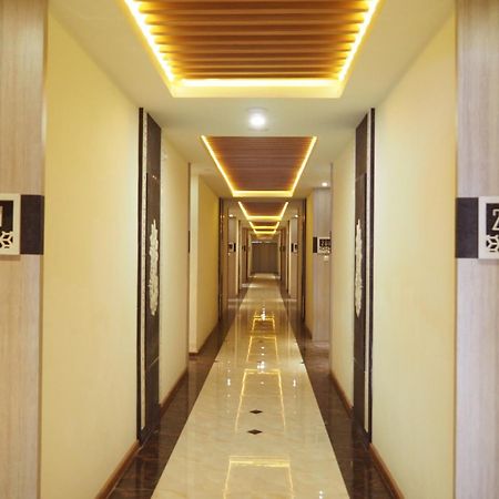 Luminor Hotel Banyuwangi By Wh Exterior foto