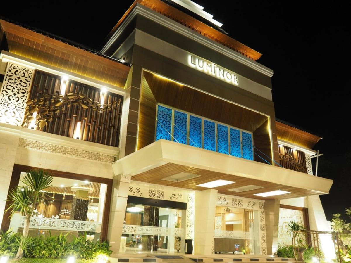 Luminor Hotel Banyuwangi By Wh Exterior foto